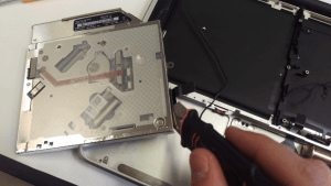 MacBook Pro A1278 Disassembly Guide Step 24