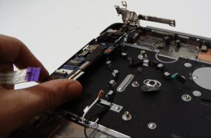 HP Sleekbook m6 k010dx Laptop Disassembly Guide Step 18