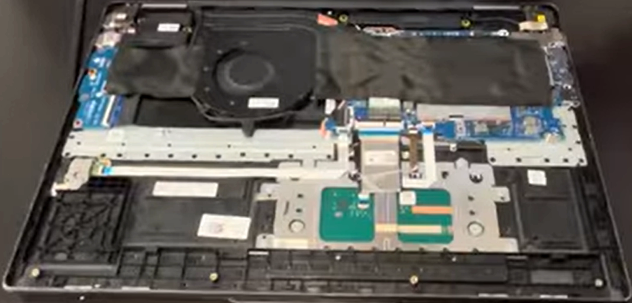 lenovo-yoga-7-16irl8-complete-teardown-upgrade-ram-ssd-lcd-more-sell-laptop-for-cash-online