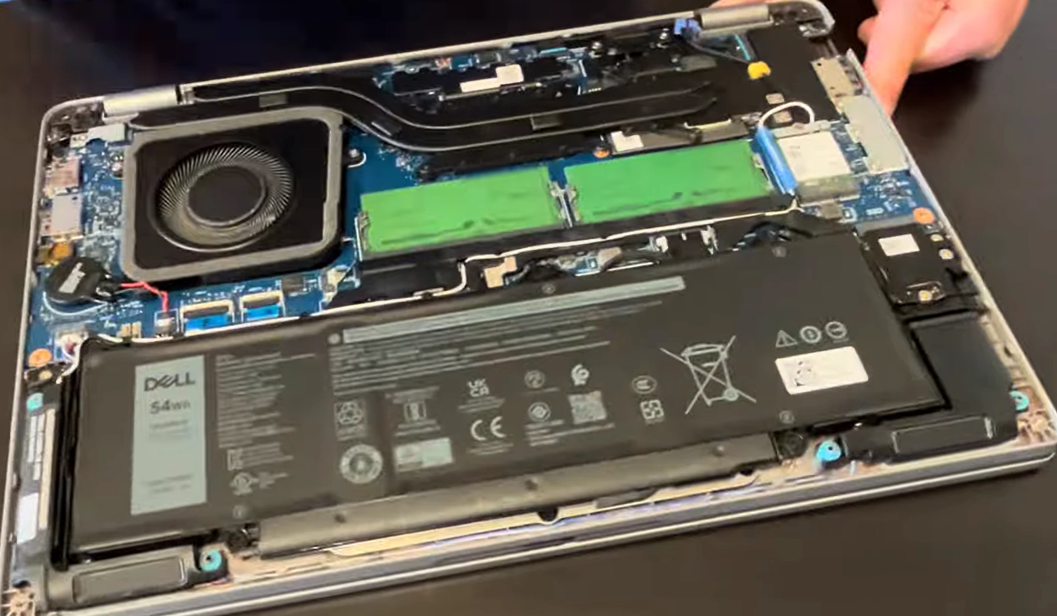 dell-precision-3490-very-easy-battery-replacement-ram-upgrade-sell-laptop-fast-cash