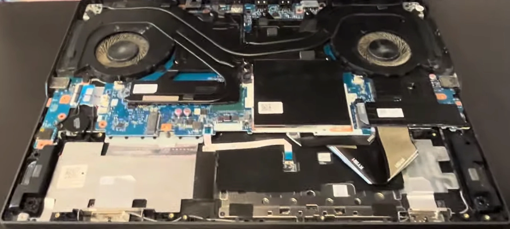 lenovo-legion-pro-5-16irx9-complete-teardown-upgrade-ram-ssd-lcd-more-sell-upgraded-laptop-for-cash